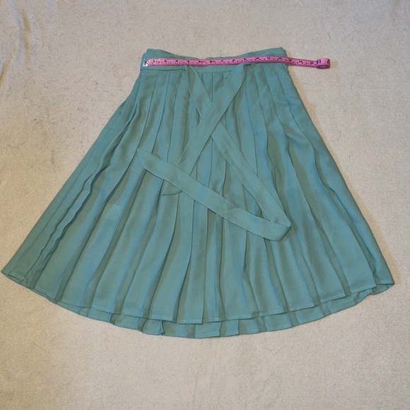 ModCloth Purely Pretty Pleated Midi Skirt, Sage, Size S - Picture 2 of 4